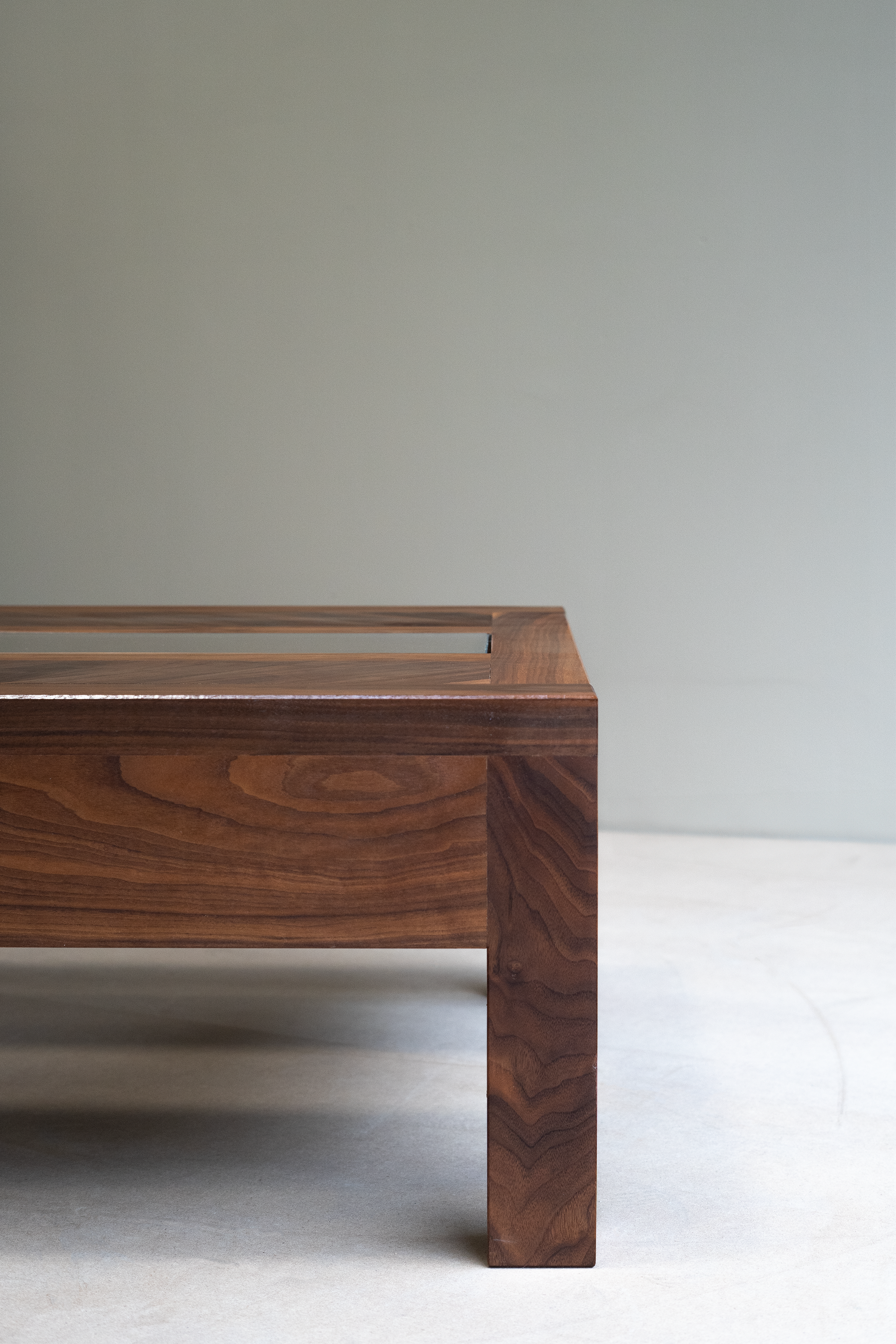 Bobby - Coffee table