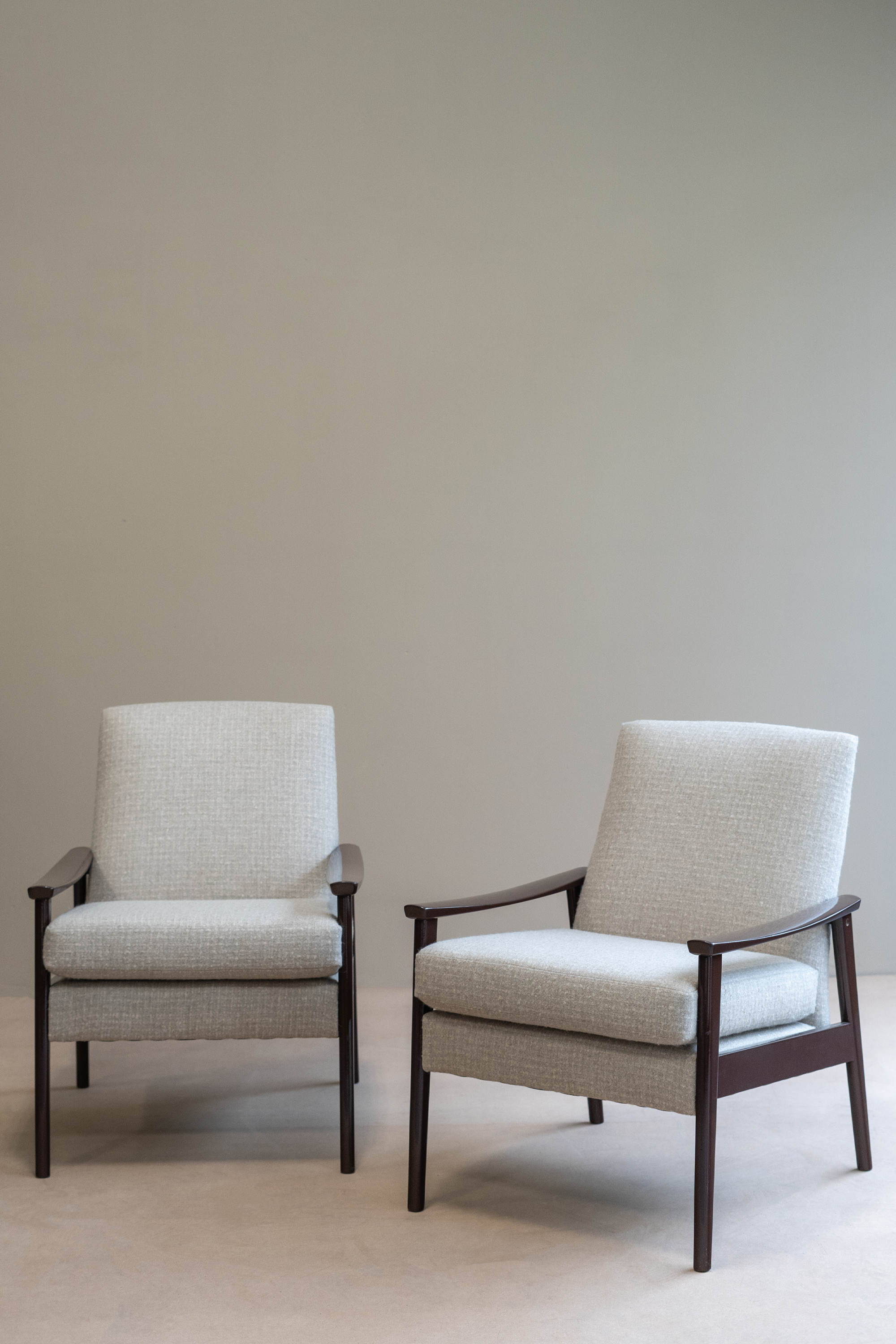 Colehill - Pair of club chairs