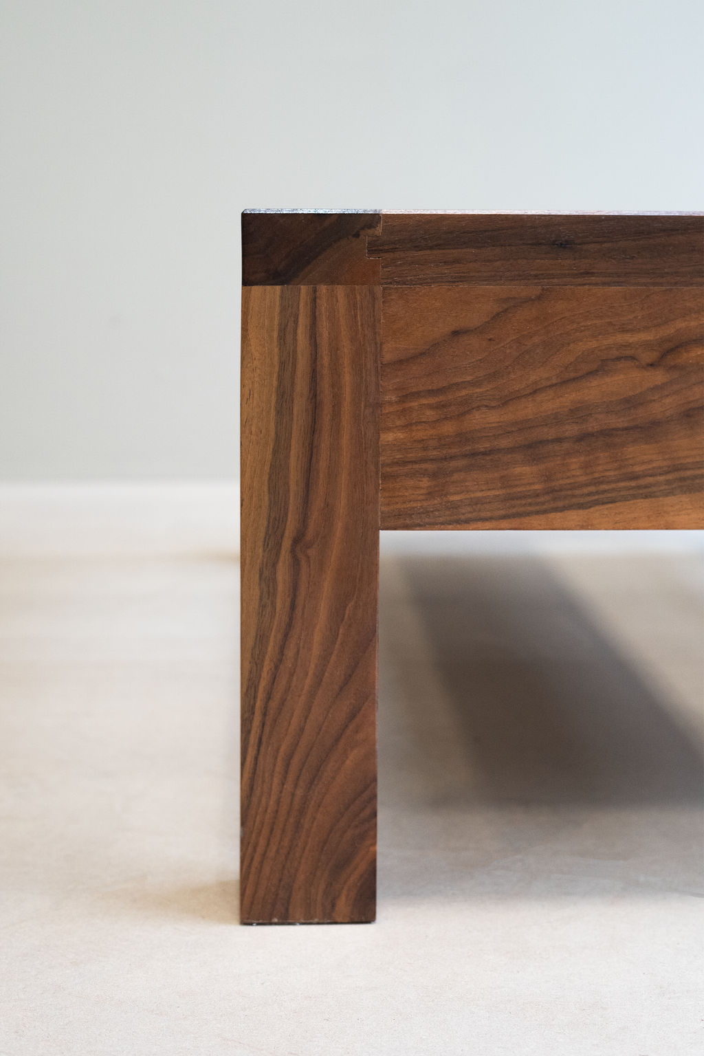 Bobby - Coffee table