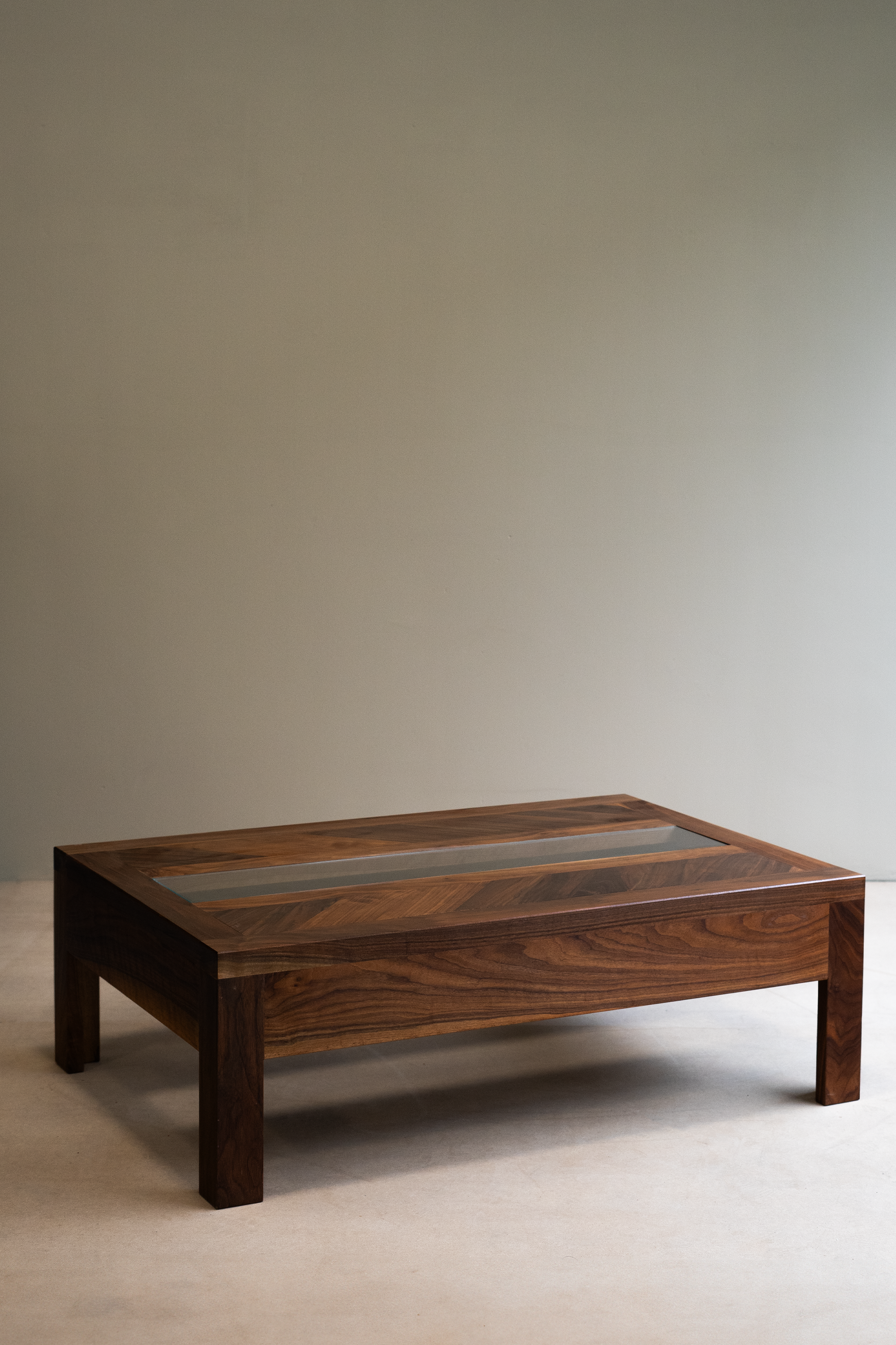 Bobby - Coffee table