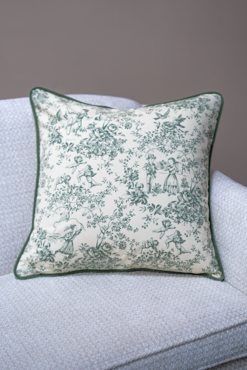 Shaftesbury - Toile cushion